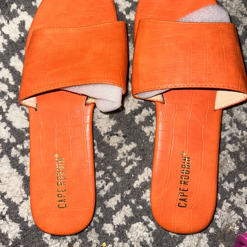 Women’s sandals